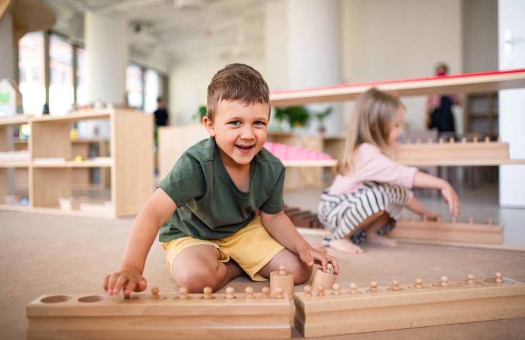 El mètode Montessori treballa aquest tipus de pensament ja a la llar d'infants.