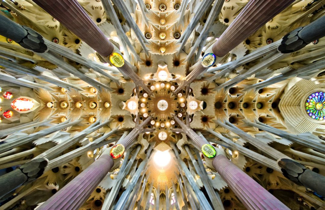 El cubisme, l'obra de Gaudí o el pavellón alemany de Barcelona són alguns exemples del tractament que s'ha donat a a el geometria al llarg de la història de l'art | Wikimedia Commons