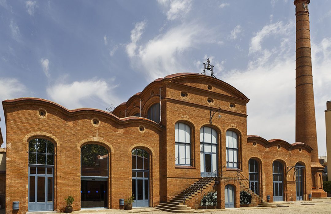 El Vapor Aymerich, sede del MNACTEC, es una de las mejores obras arquitectónicas industriales del modernismo catalán.